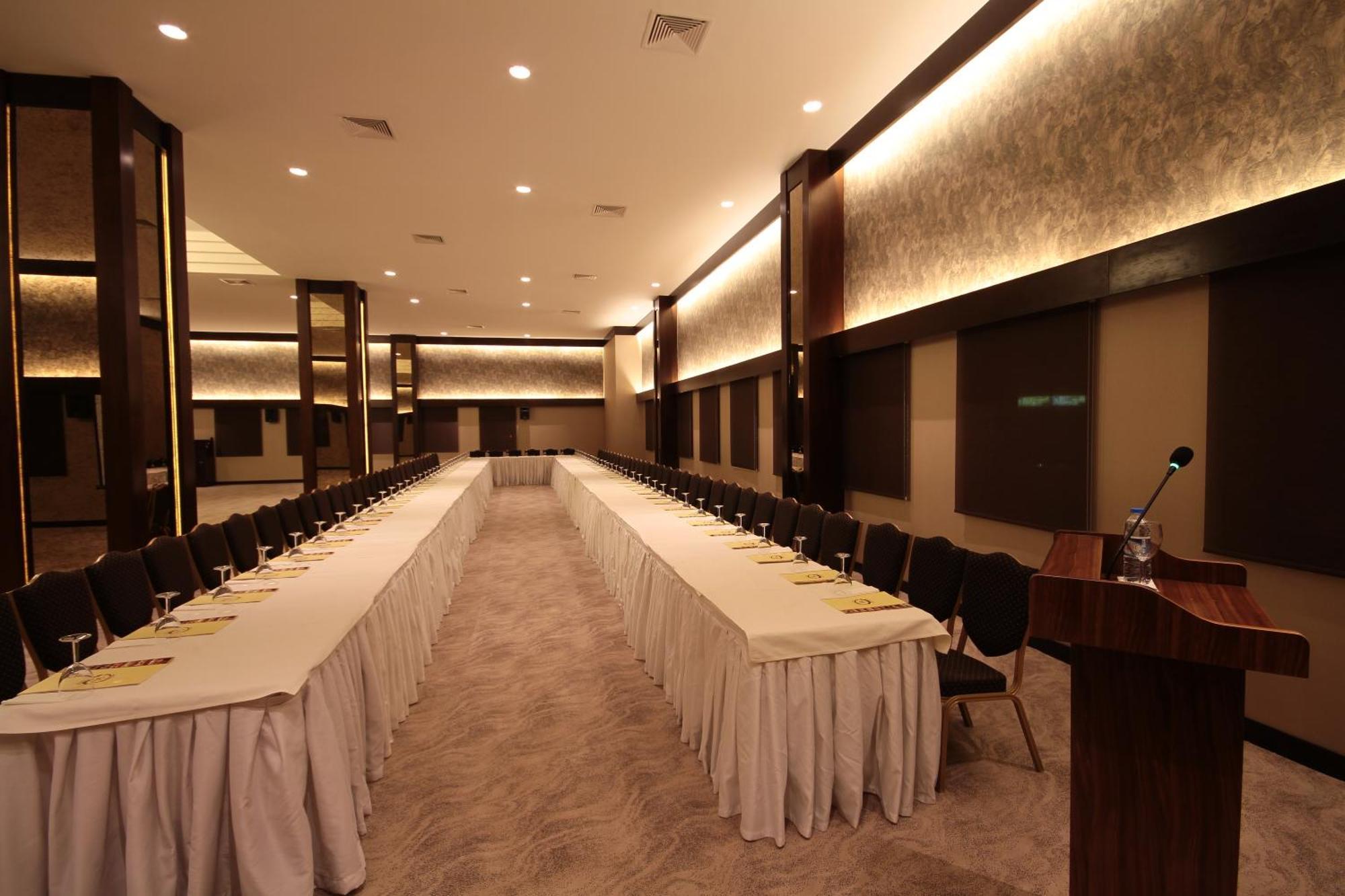 Grand Hotel Gaziantep Buitenkant foto