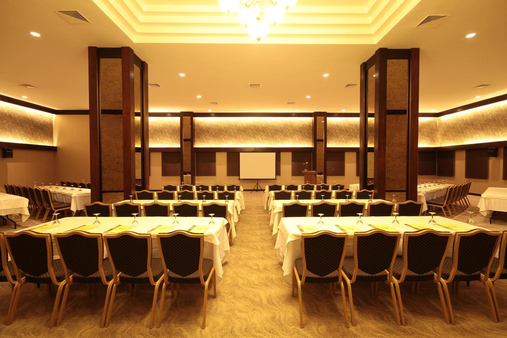Grand Hotel Gaziantep Buitenkant foto
