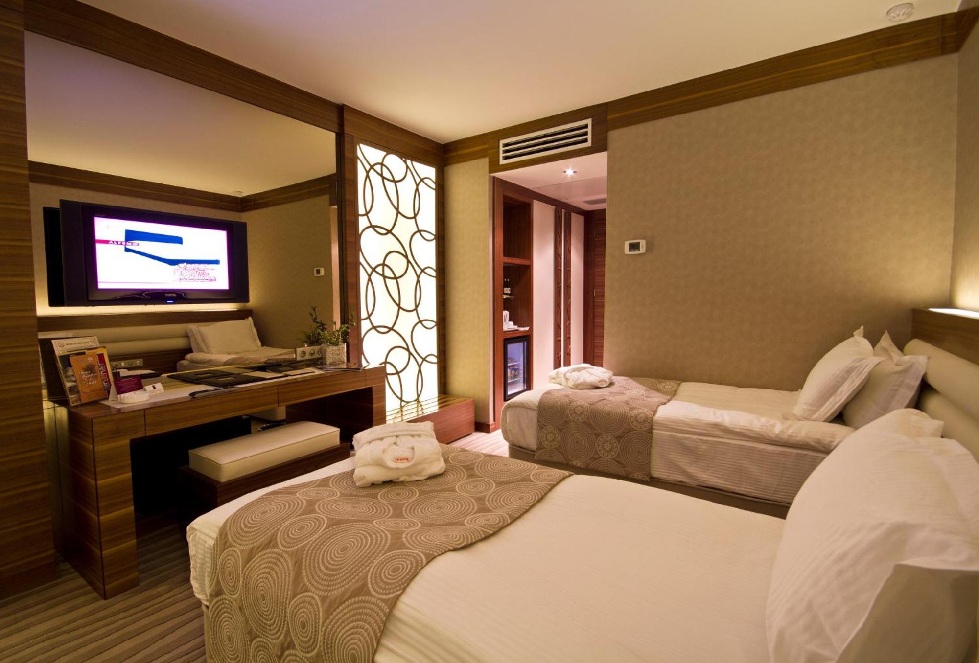 Grand Hotel Gaziantep Buitenkant foto