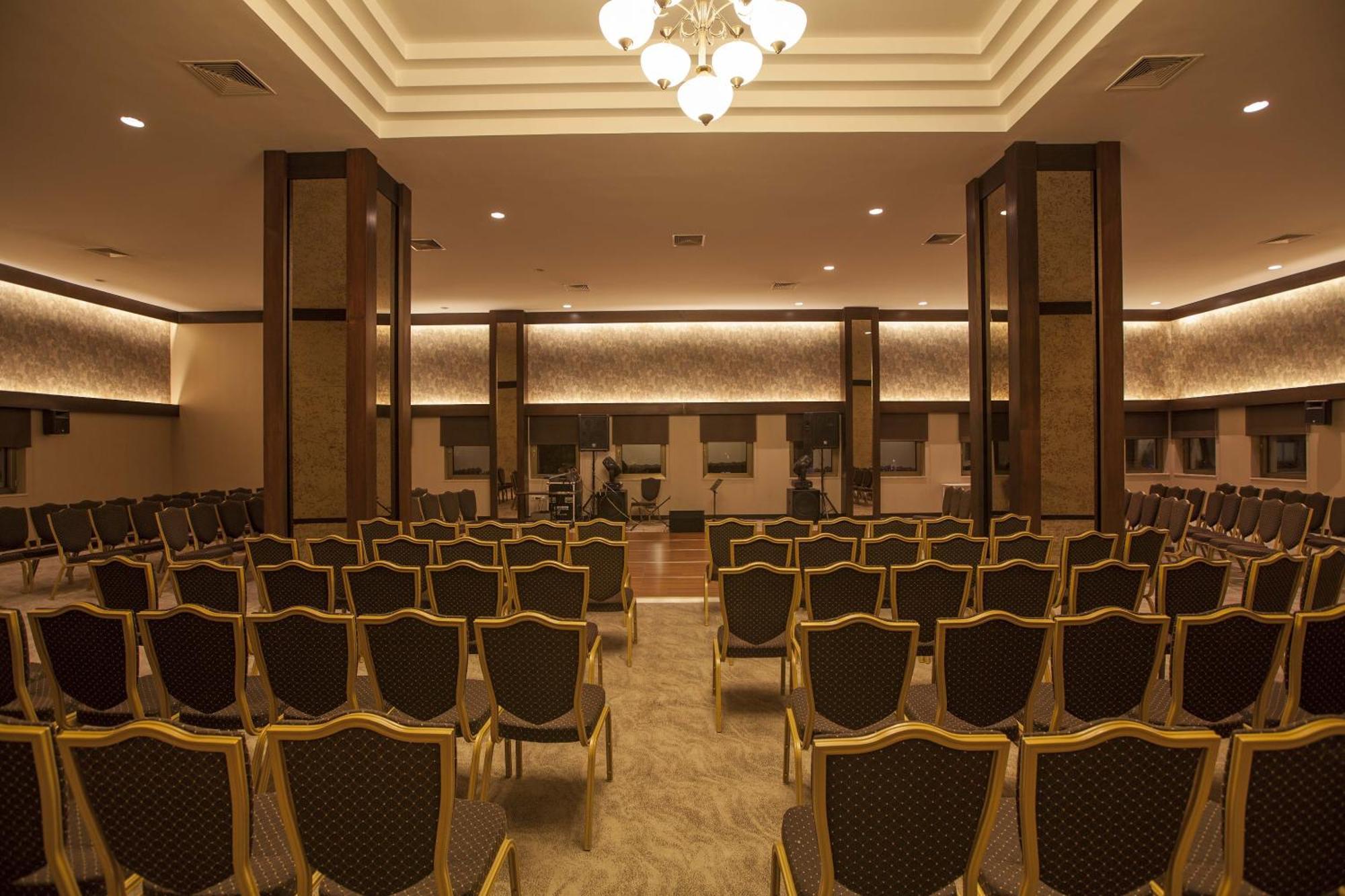 Grand Hotel Gaziantep Buitenkant foto